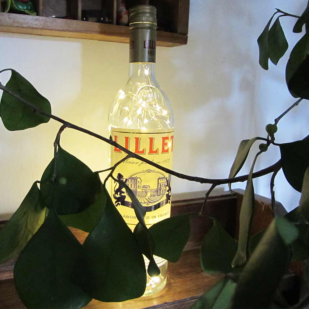 I was a bottle: Glas-Flaschen - Lampen und Leuchten, Laternen, Gläser, Vasen und Schalen aus Glas, Led-Flaschenlampen: Lillet Flaschenlampe mit goldgelbem Licht