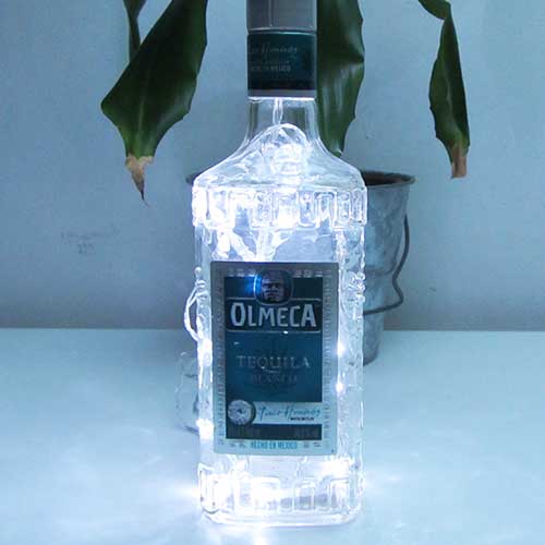 I was a bottle: Glas-Flaschen - Lampen und Leuchten, Laternen, Gläser, Led-Flaschenlampen: Olmeca Tequila Flaschenlampe mit blauweissem Licht