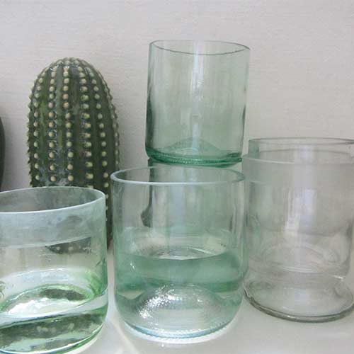 I was a bottle: Glas-Flaschen - Lampen und Leuchten, Laternen, Gläser, Vasen und Schalen aus Glas: Gläser aus gebrauchten Glasflaschen in verschiedenen Grüntönen