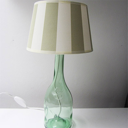 I was a bottle: Glas-Flaschen - Lampen und Leuchten, Laternen, Gläser, Vasen und Schalen aus Glas, Tisch- und Stehleuchten: Stehleuchte Chenet Stripes mit grün weiß gestreiftem Lampenschirm
