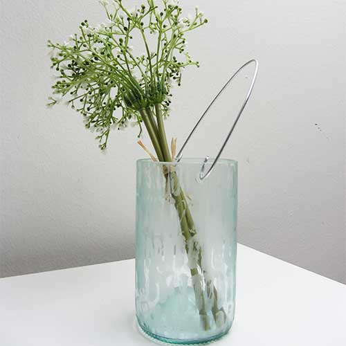 I was a bottle: Glas-Flaschen - Lampen und Leuchten, Laternen, Gläser, Vasen und Schalen aus Glas, Vasen und Hängevasen: satinierte gepunktete Vase mintgrün